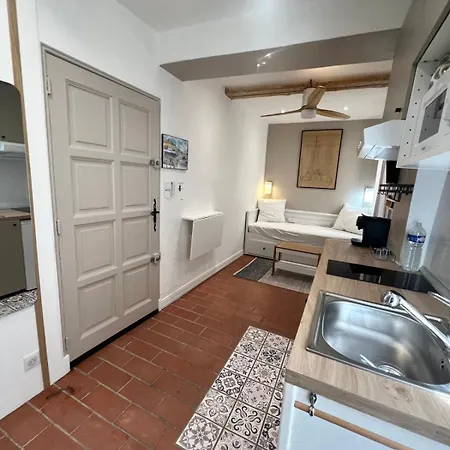 Old - 2 People * Antibes